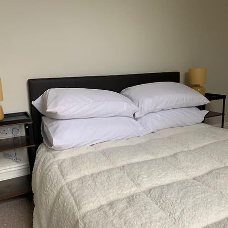 Central 2 Bed Flat. Free Parking Бристол Екстериор снимка