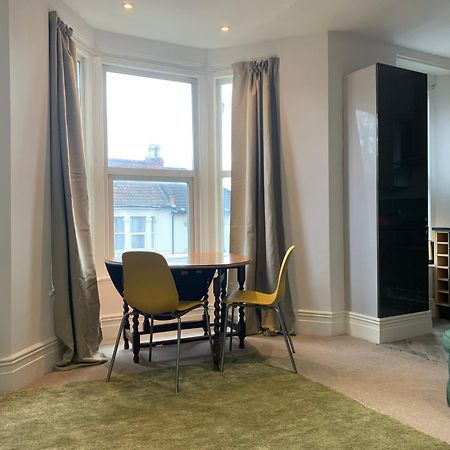 Central 2 Bed Flat. Free Parking Бристол Екстериор снимка